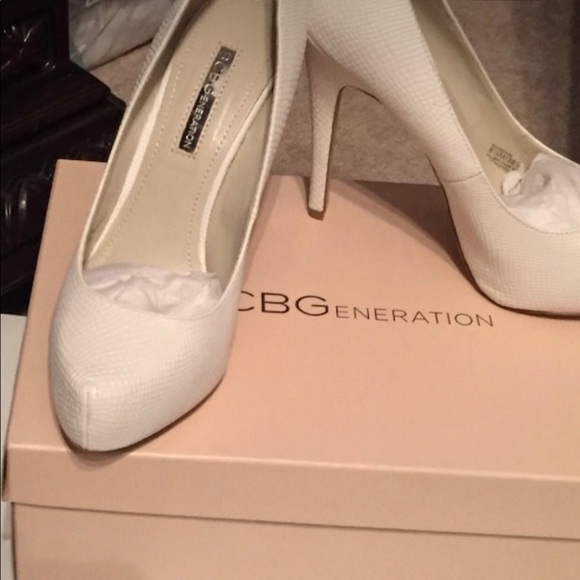 bcbg white pumps